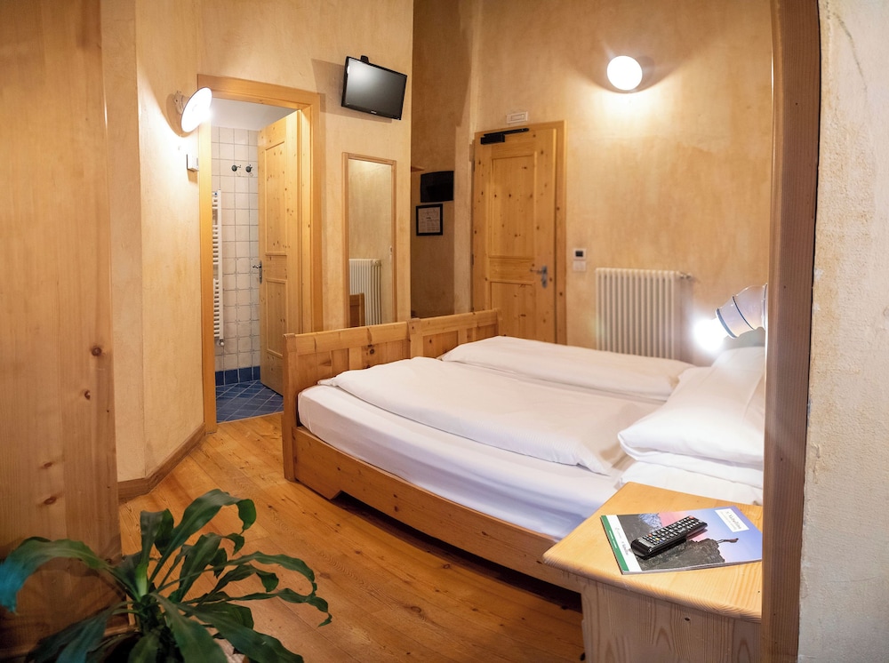 Basic Double Room Single Use photo 1