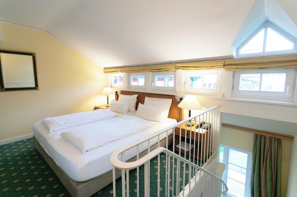 Suite, Patio, Courtyard View photo 2
