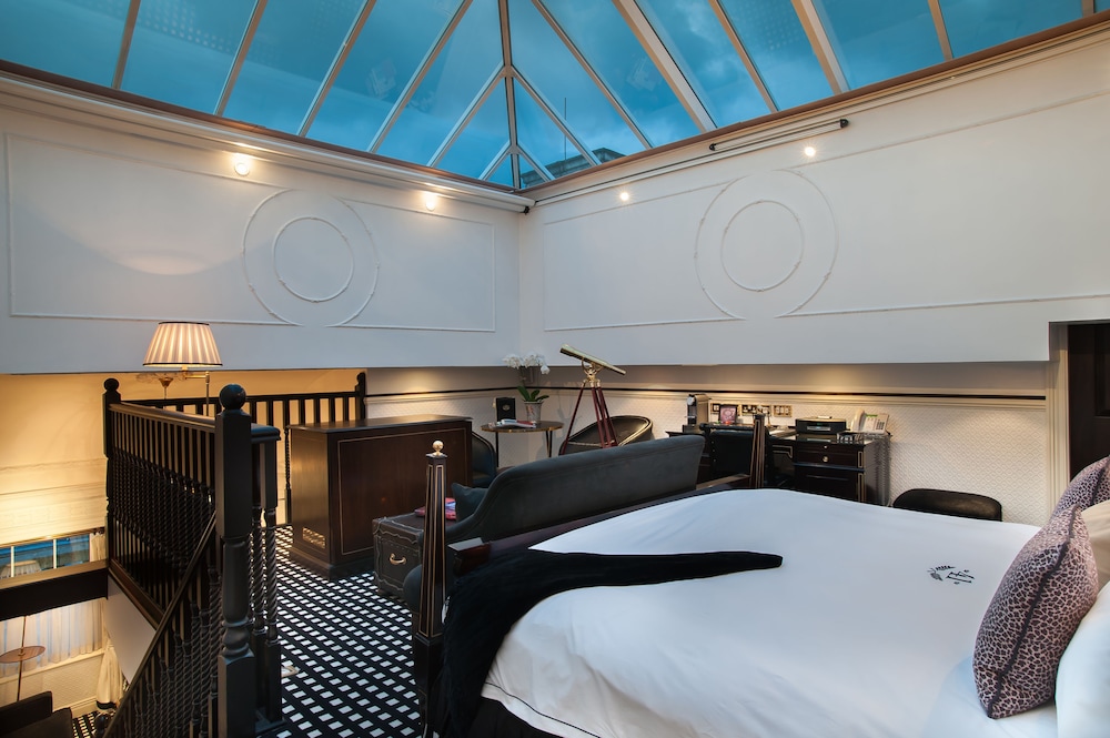 Suite (6) Conservatory) photo 2