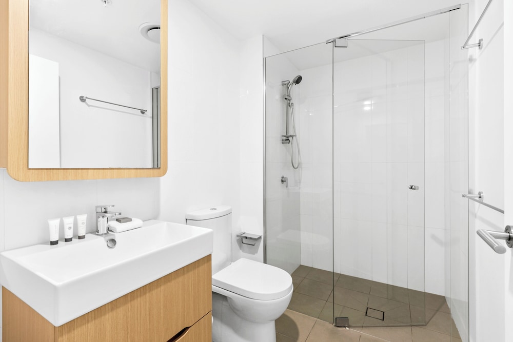 1 Bedroom Apartment - Photo 3