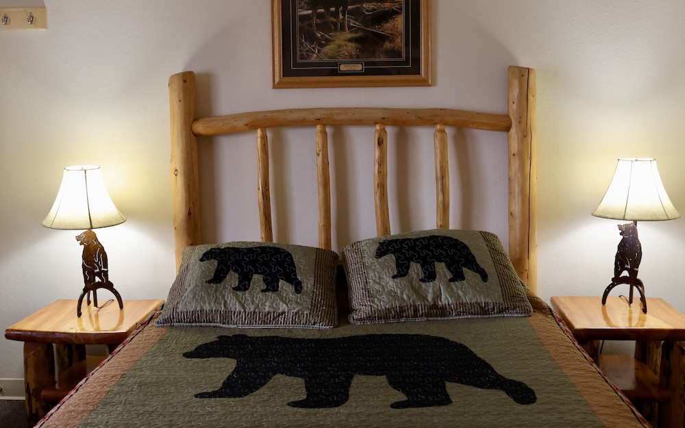 Single Room, 1 Queen Bed
