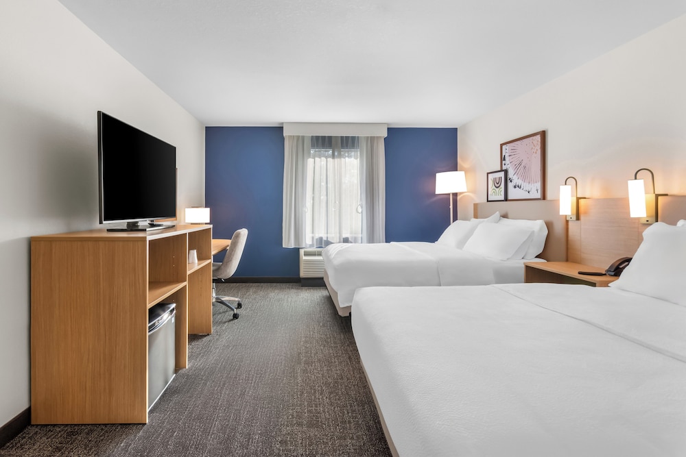 Room, 2 Queen Beds, Accessible (Hearing) photo 1