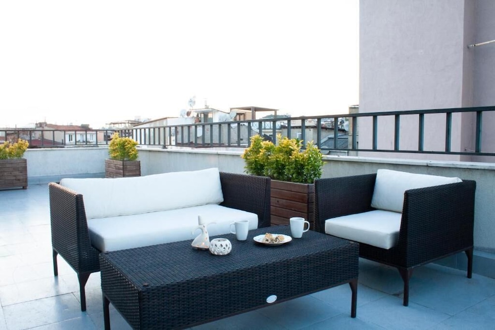 Elite Apartment photo 1