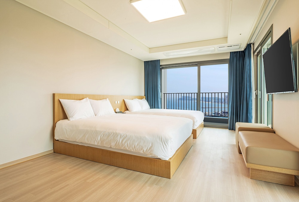 Panorama Ocean View Premier Double Twin - Photo 1