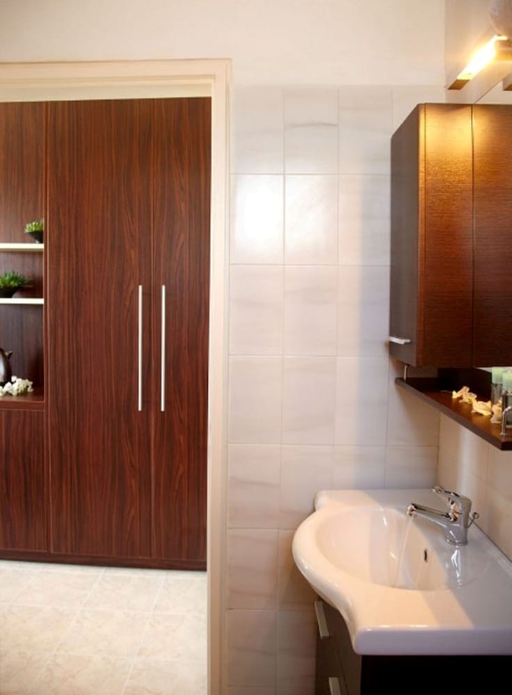 Standard Double Room - Photo 4