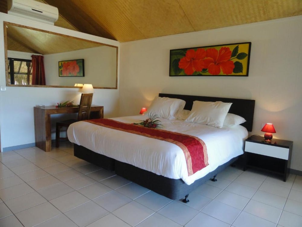 Deluxe Bungalow, Lagoon View photo 1