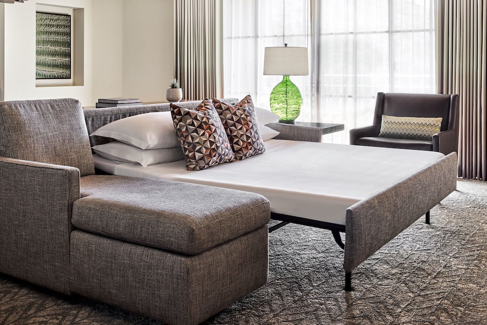 Premier Suite, 2 Bedrooms, Balcony - Photo 3