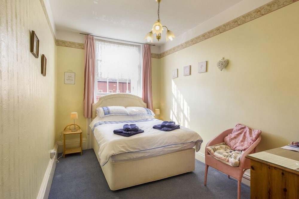 Deluxe Double Room, Ensuite photo 1
