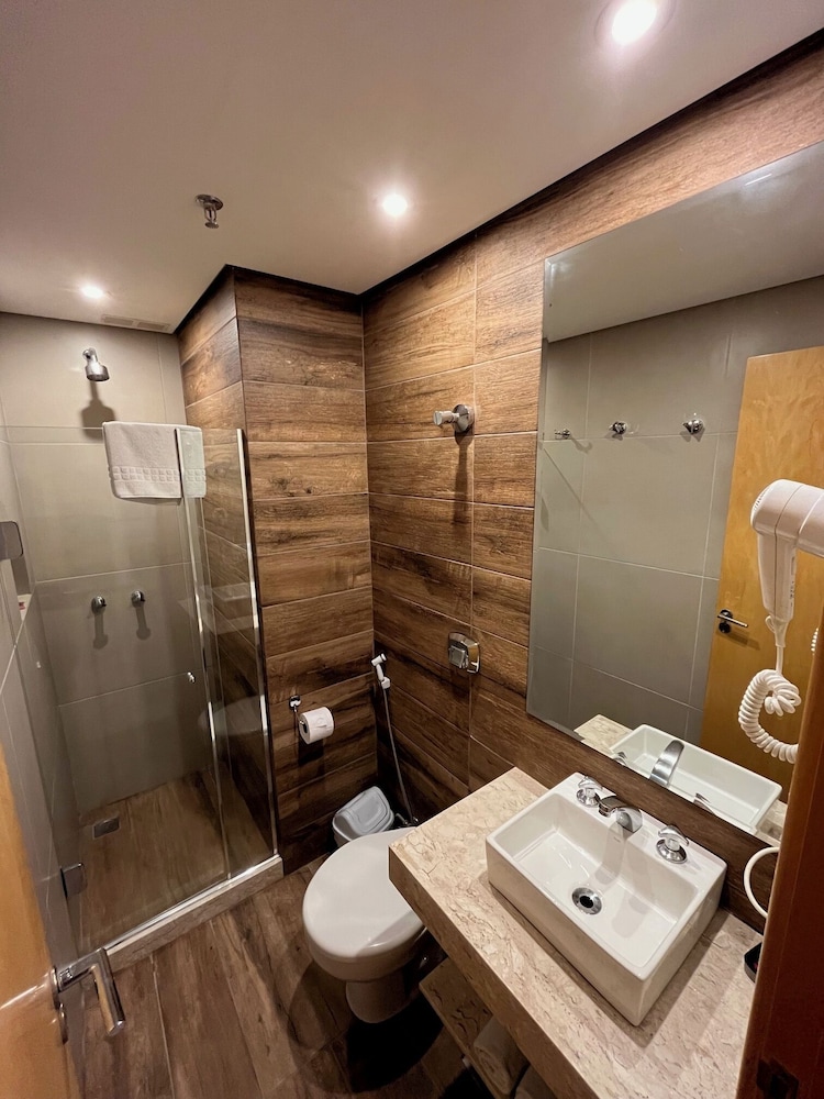 Standard Double Room - Photo 6