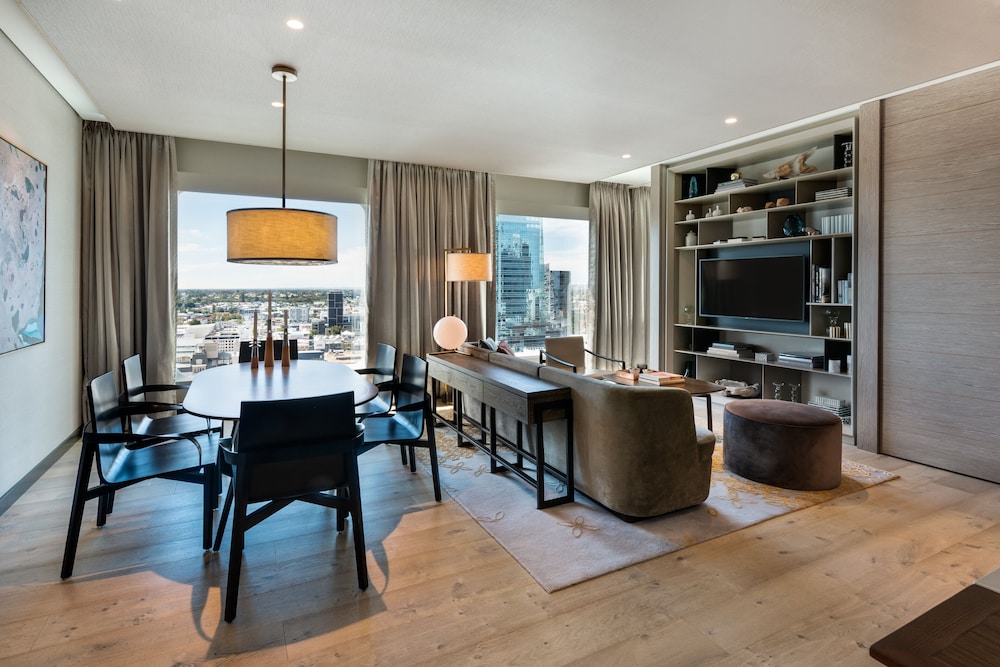 Suite (Penthouse)