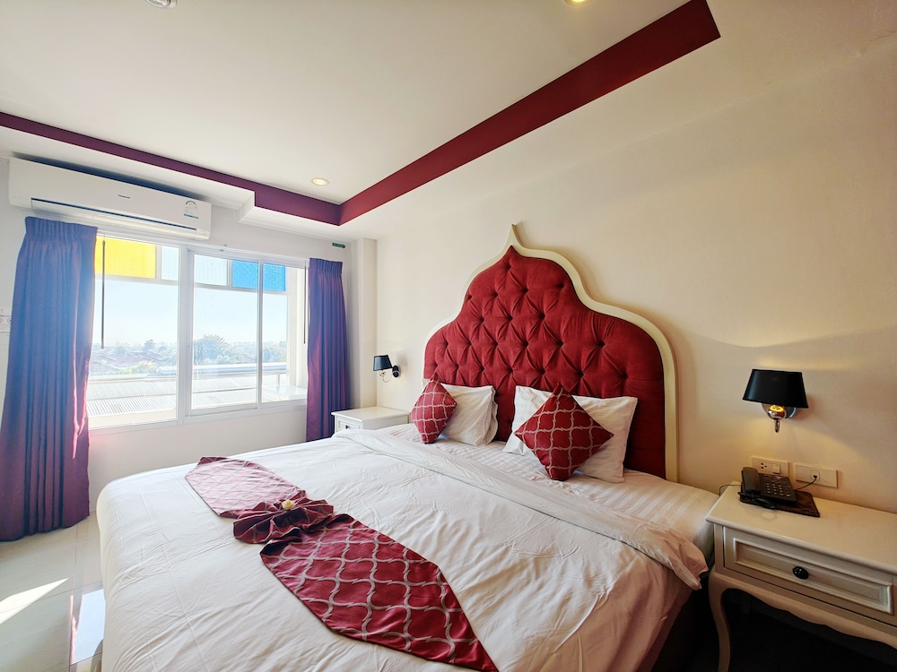 Superior Room, Hill View