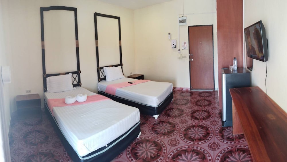 Deluxe Room, 2 Twin Beds, Tower photo 1