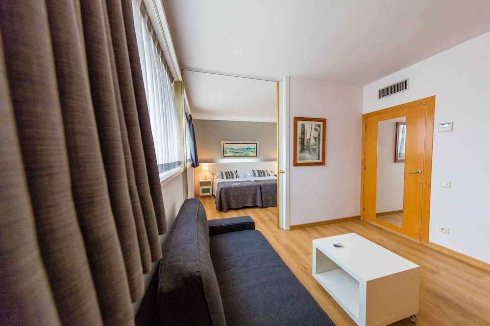 Quadruple Room, Kitchenette
