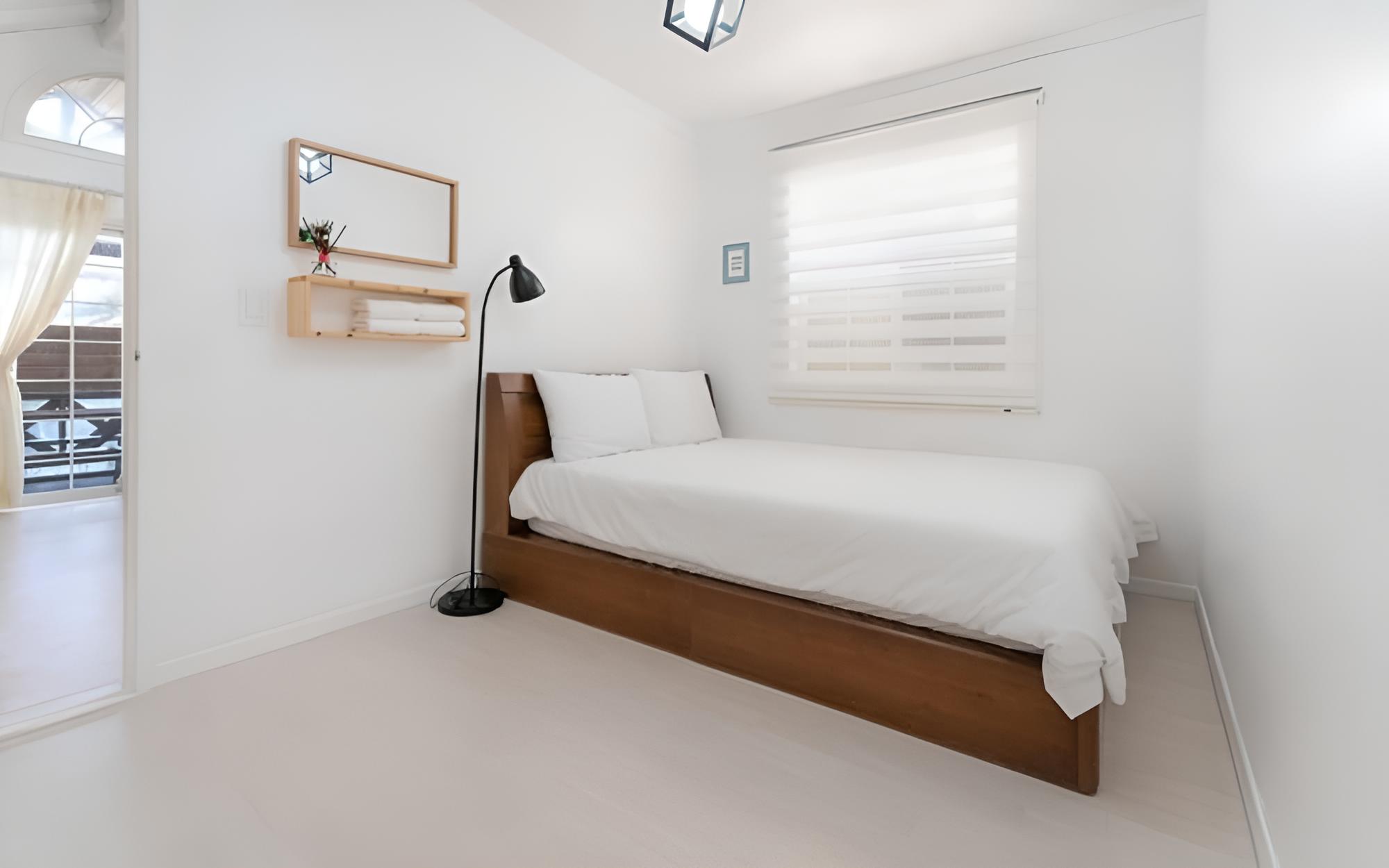 Room (Trudy Unshared House 4) photo 1