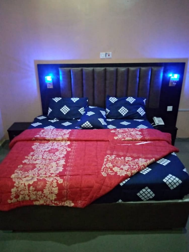 Standard Room - Photo 2