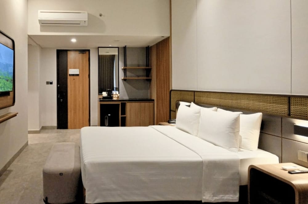 Grand Deluxe