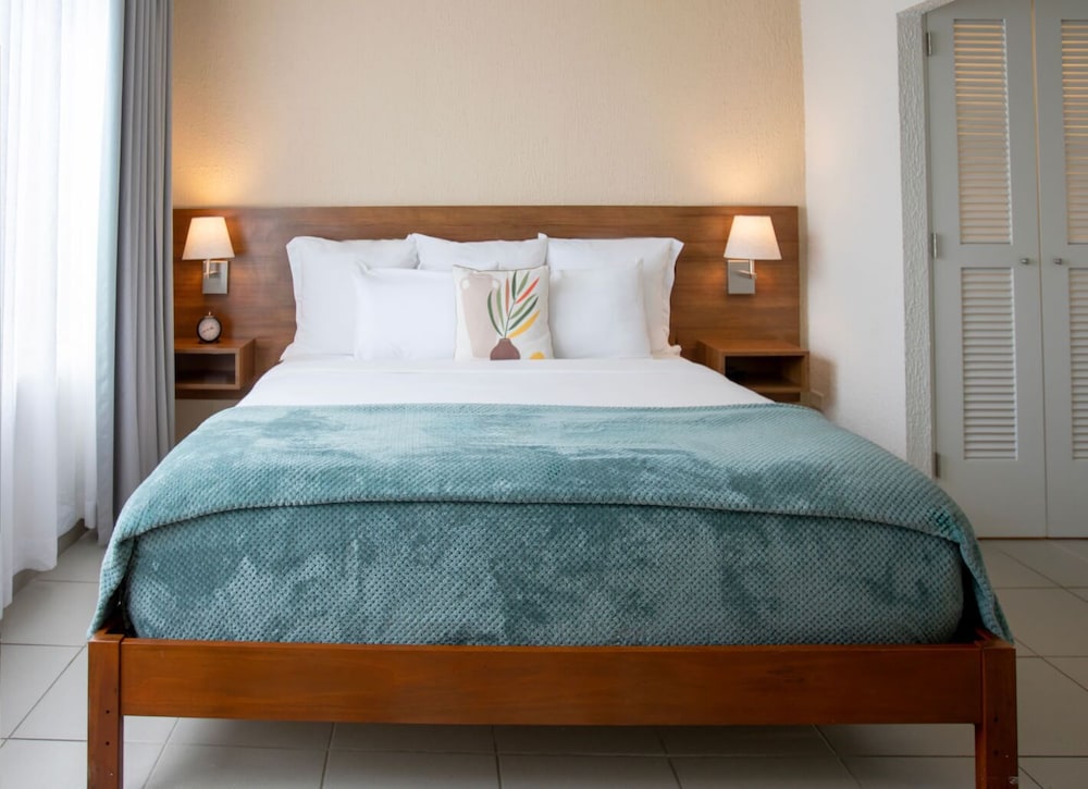 Suite, 1 King Bed, Non Smoking, Resort View (lagos Collection)