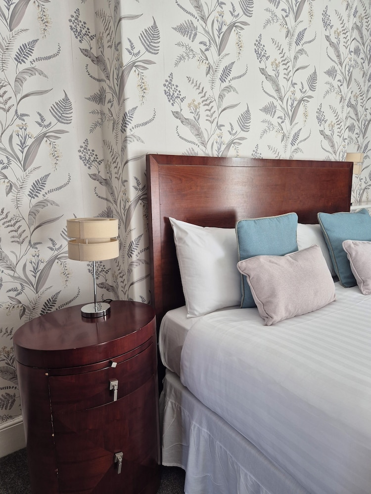 Standard( Accessible Room ) Double Room, 1 King Bed, Non Smoking photo 1