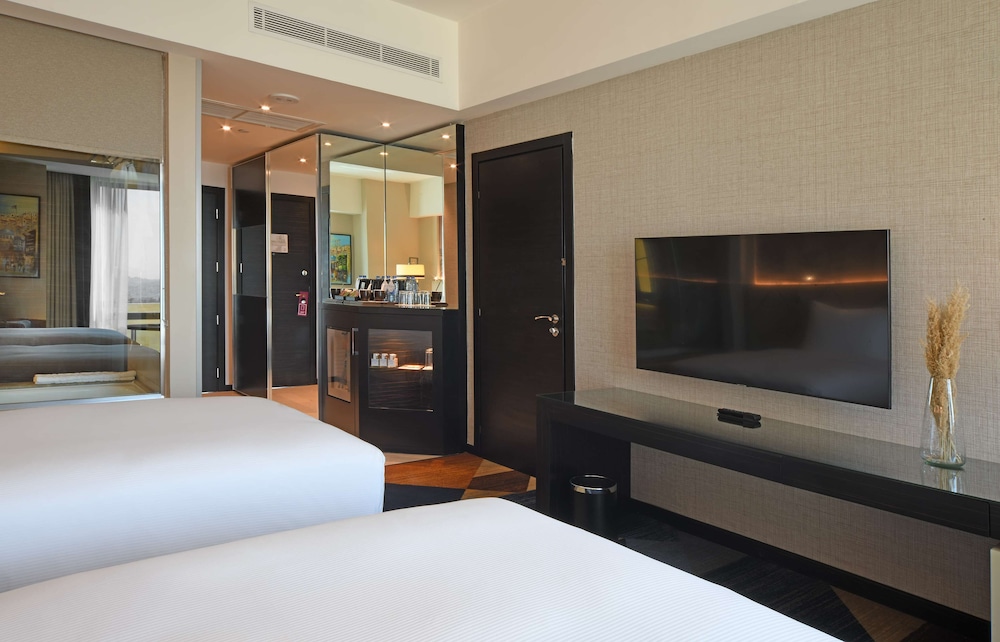 Room, 2 Twin Beds, Accessible - Photo 5
