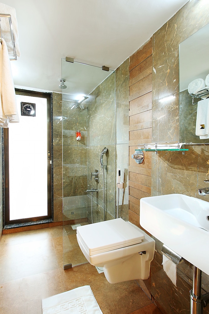 Luxury Apartment, 2 Bedrooms, Kitchenette, City View