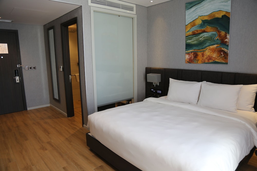 Classic Double Room, NO VIEW photo 2