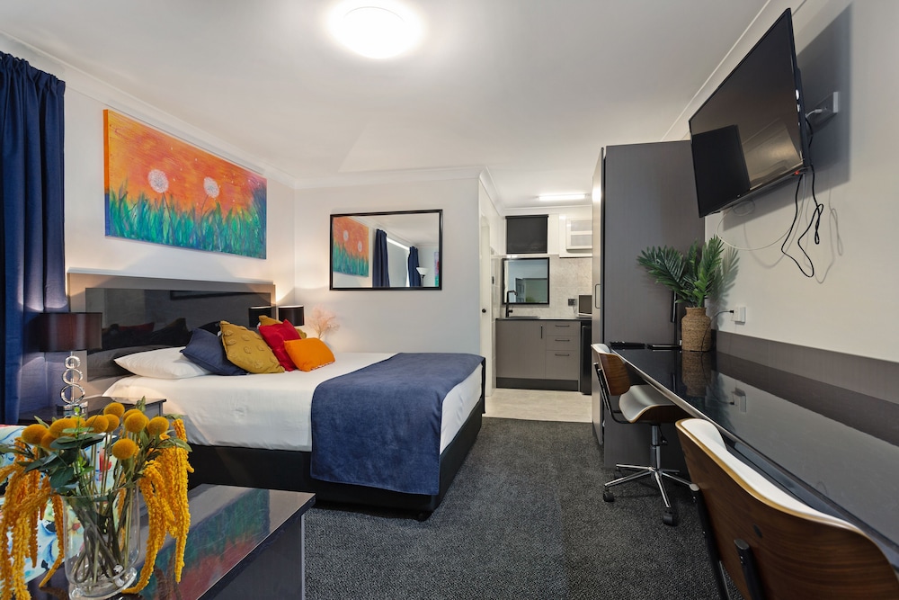 Corporate Queen Room - Photo 1