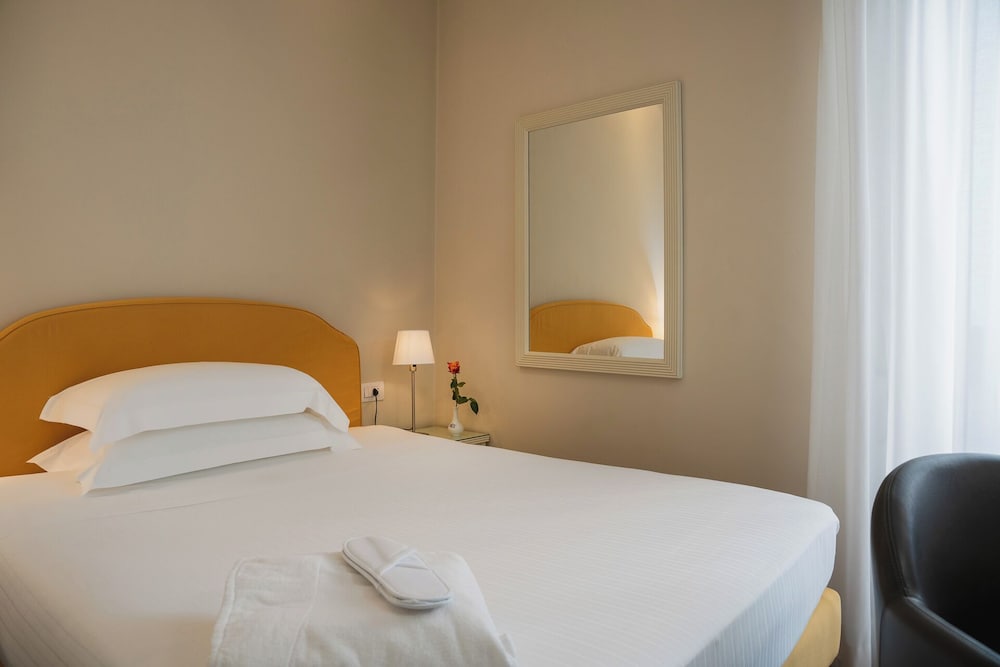 Economy Single Room