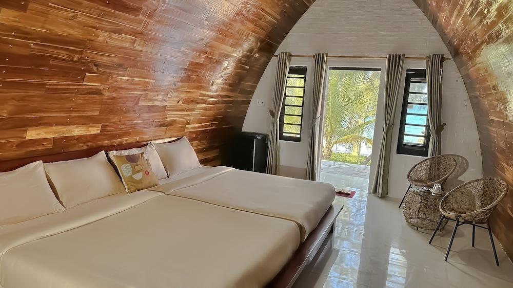 Bungalow with Seaview (3 guests)
