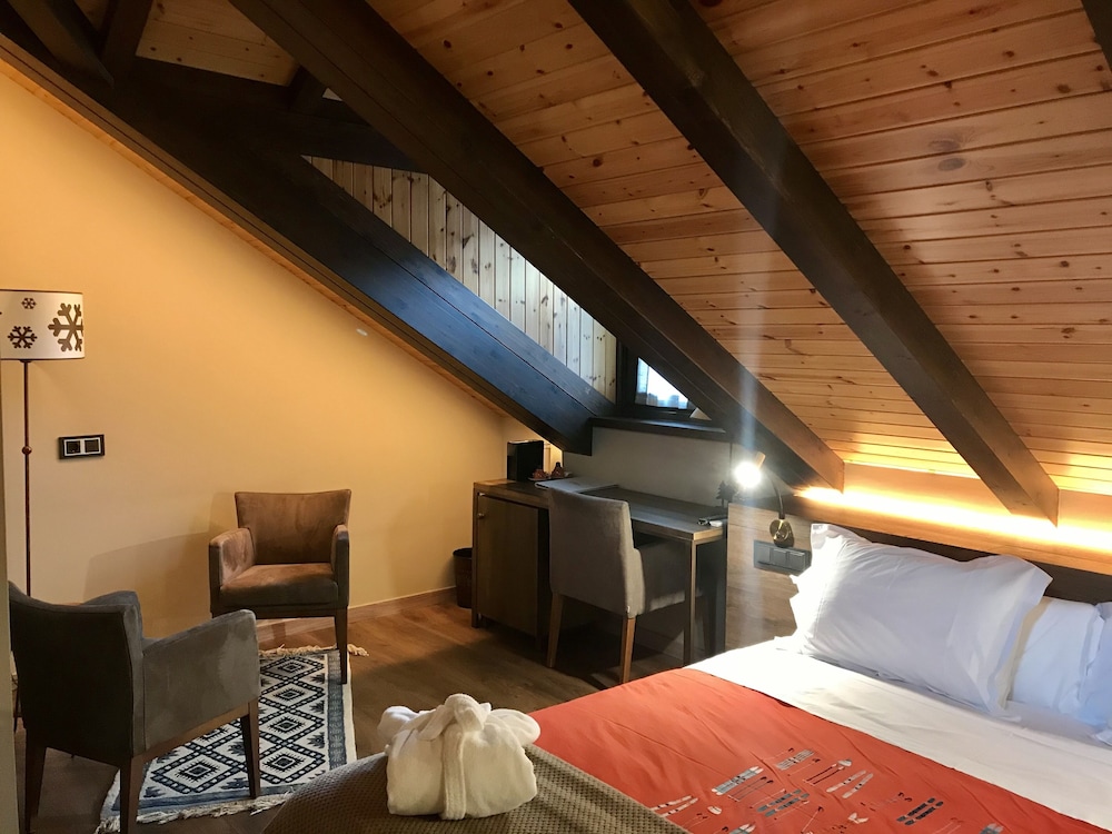 Superior Double Room, Hot Tub, Tower