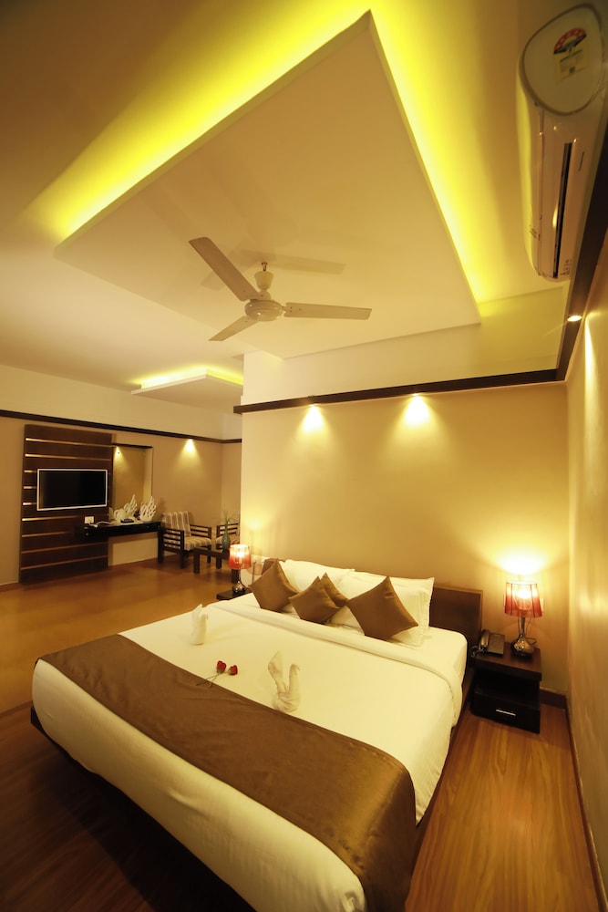 Executive Room - Photo 6