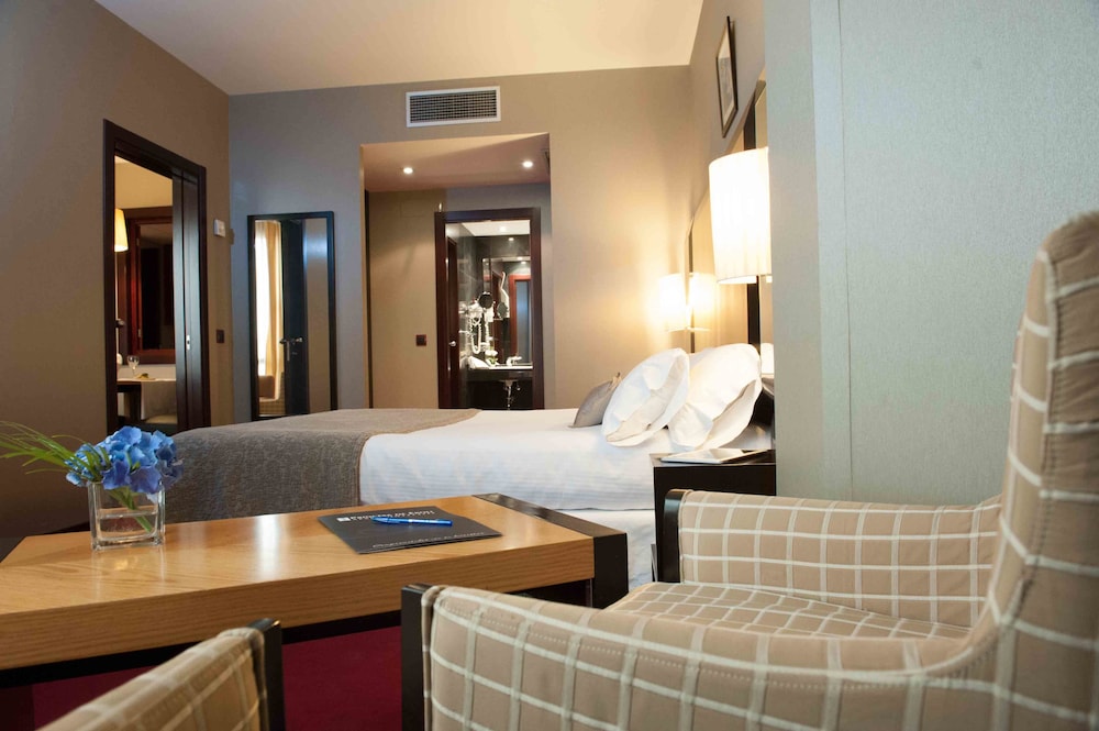 Premium Room - Photo 2
