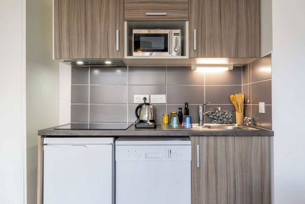 Apartment - Photo 8