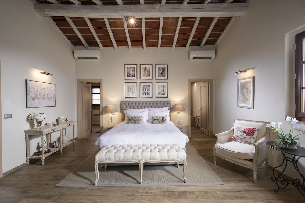 Grand Suite, 2 Bathrooms (Villa)