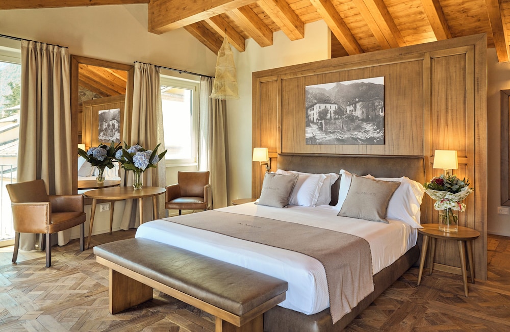 Panoramic Studio Suite, Terrace, Lake View photo 2