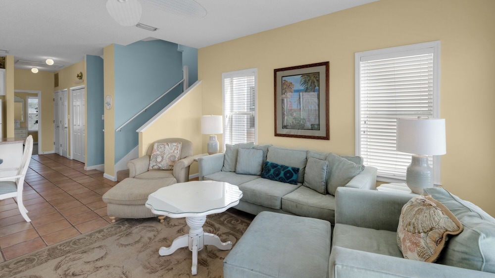 House, Multiple Beds, Patio, Ocean View (Float Away)