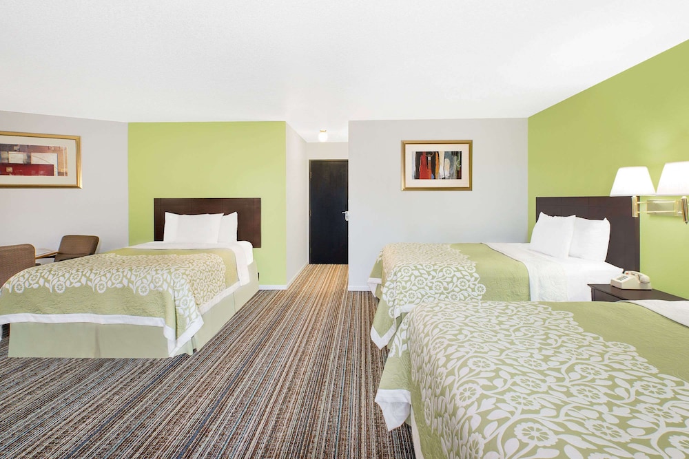 Studio Suite, Multiple Beds, Non Smoking - Photo 1