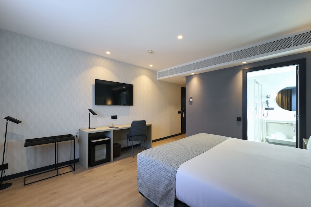 Premium Double Room photo 3