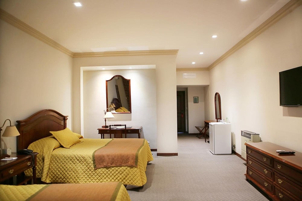 Superior Double Room, 2 Queen Beds photo 2