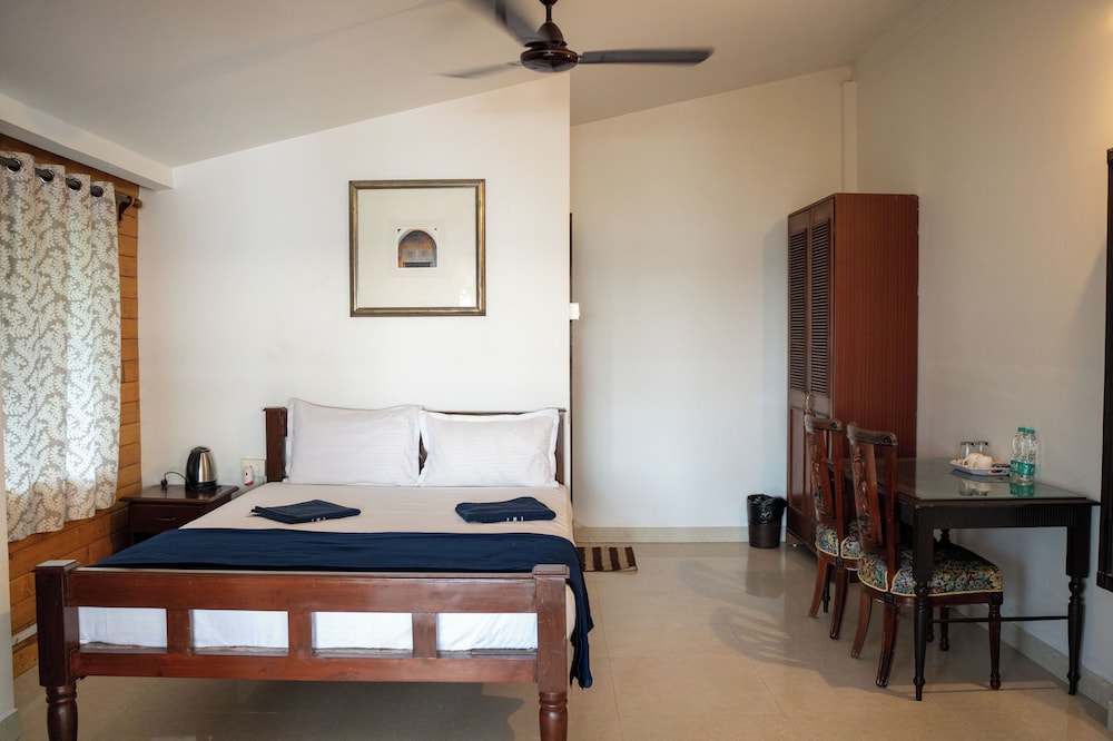 Luxury Cabin, Sea View photo 2