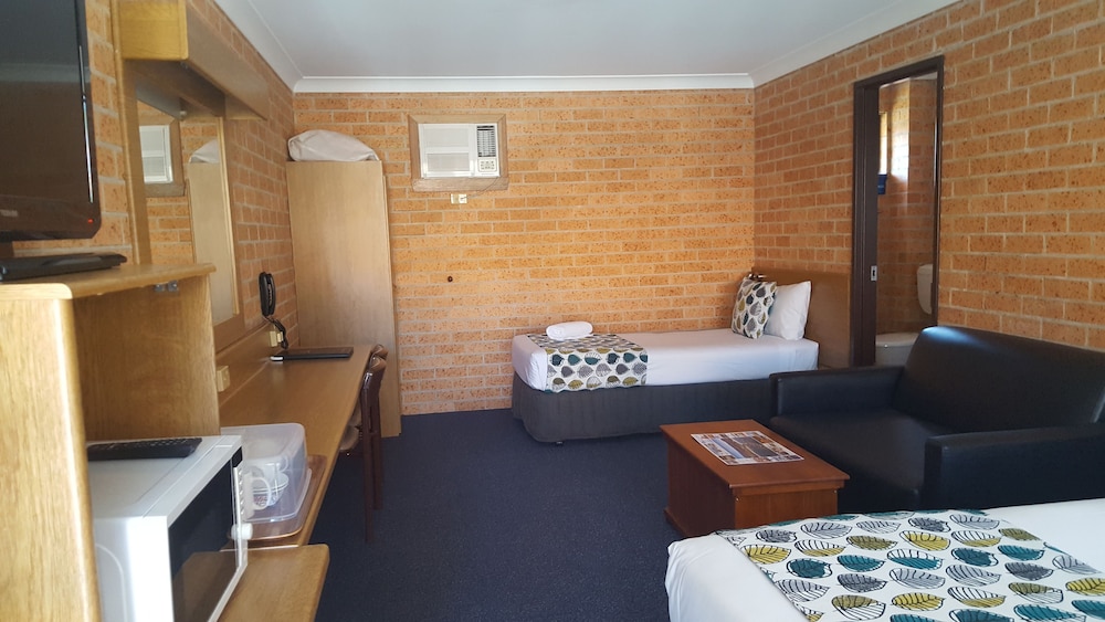 Deluxe Twin Room photo 3