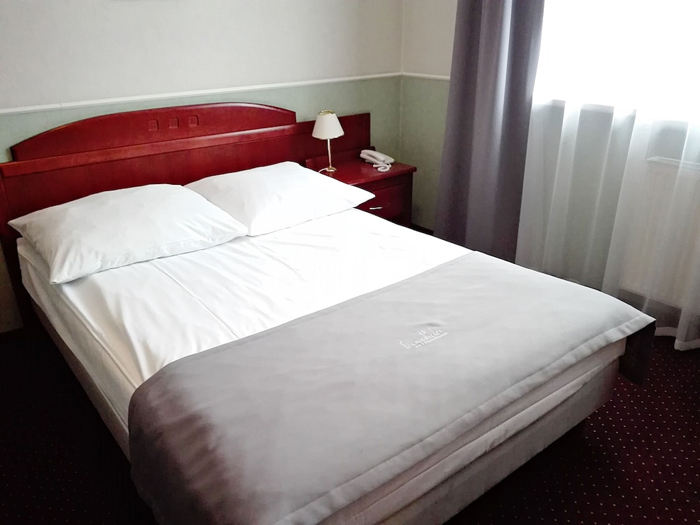 Economy Single Room, Ensuite