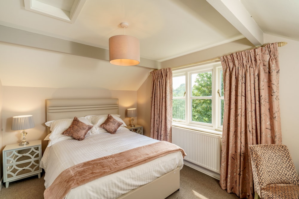 Luxury Cottage, 3 Bedrooms, Non Smoking, Garden View - Photo 2