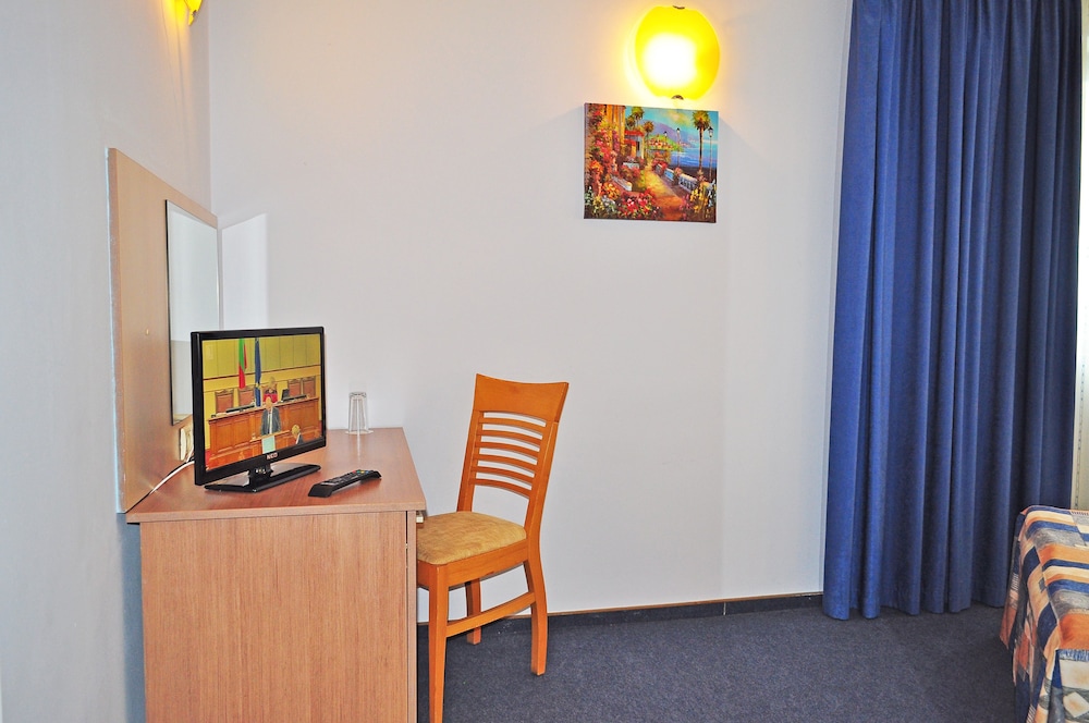 Economy Room photo 3