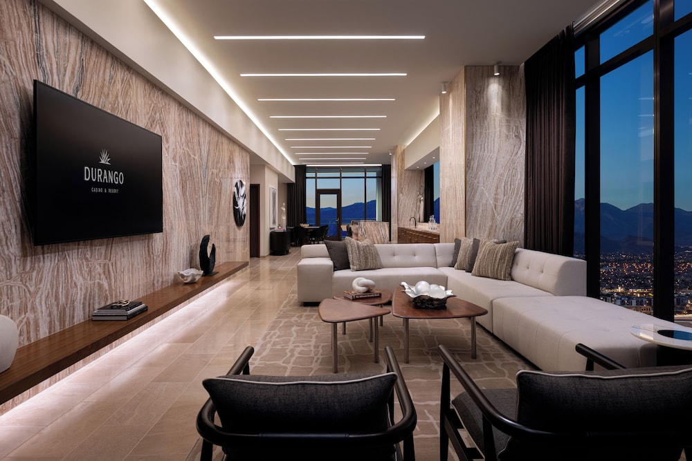 Vista King Suite thumbnail 5