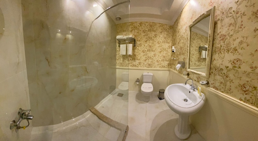 Golden Paradise Suite Direct Sea View photo 3