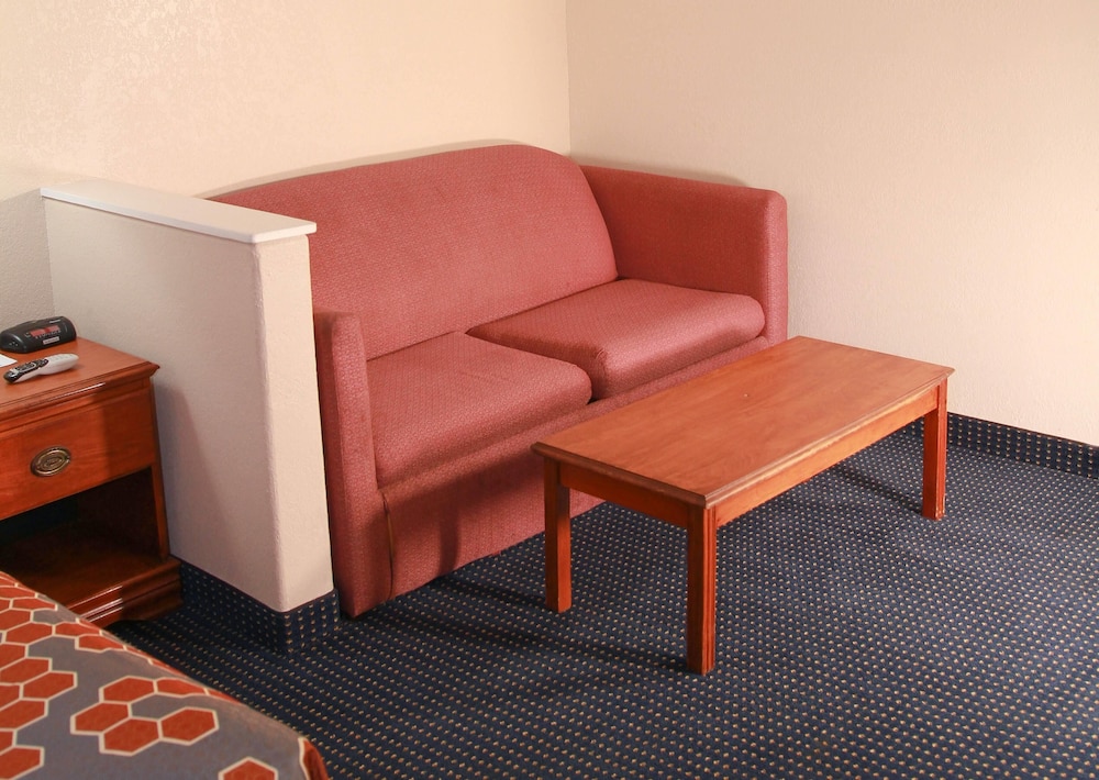 Room, 1 King Bed, Non Smoking - Photo 1