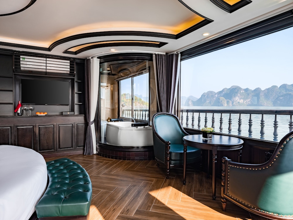 Rita Suite Private Balcony, Jacuzzi,  2D1N, 3D2N