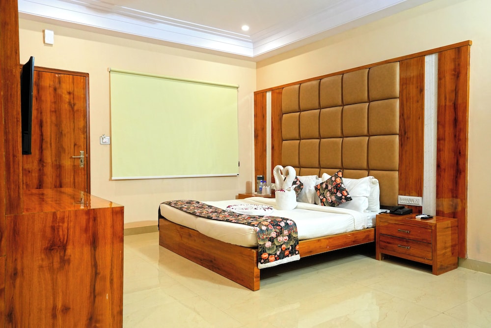 Regal Deluxe Room with Garden