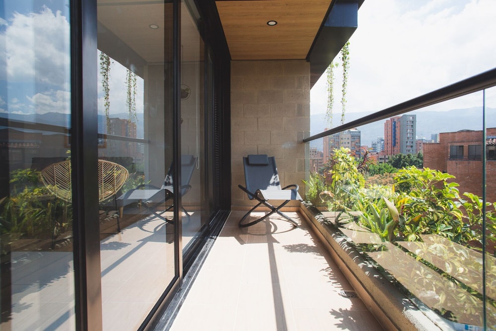 Premier Apartment