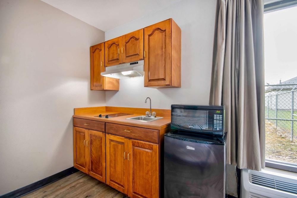 Standard Room, 2 Double Beds, Kitchenette - Photo 2